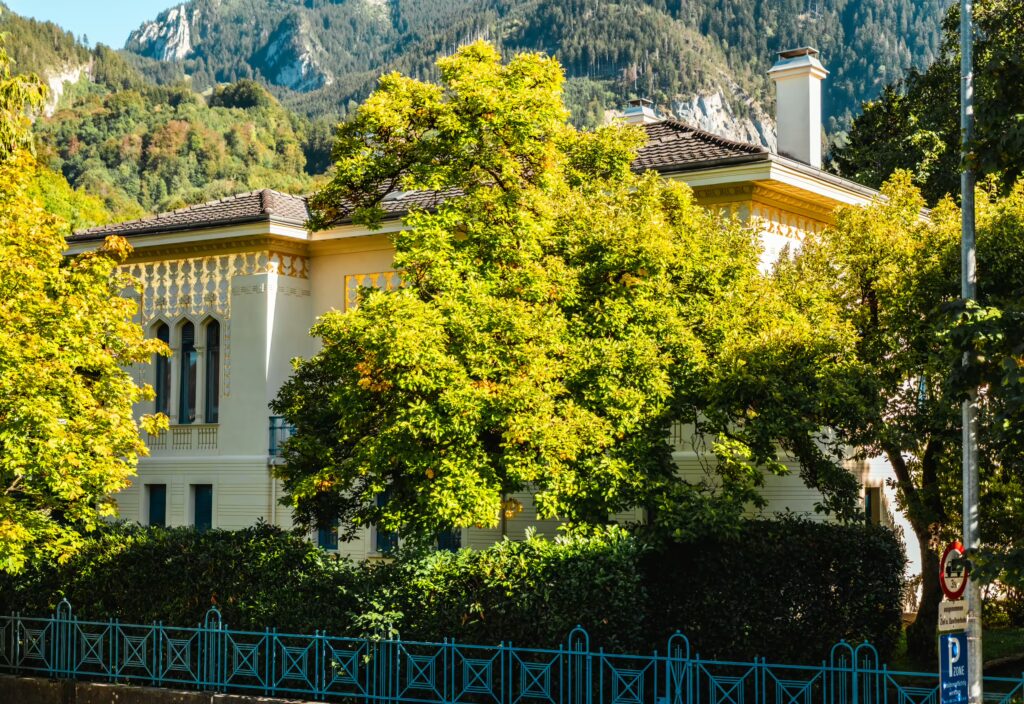 Spanische Villa, September 2026