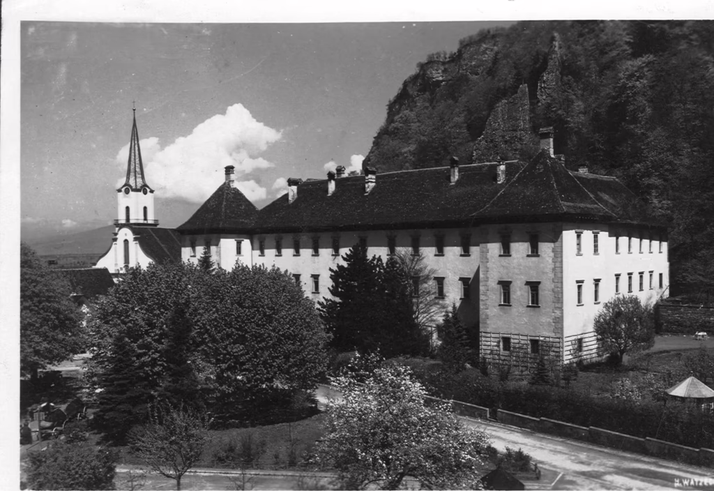 Renaissancepalast, Historische Ansicht