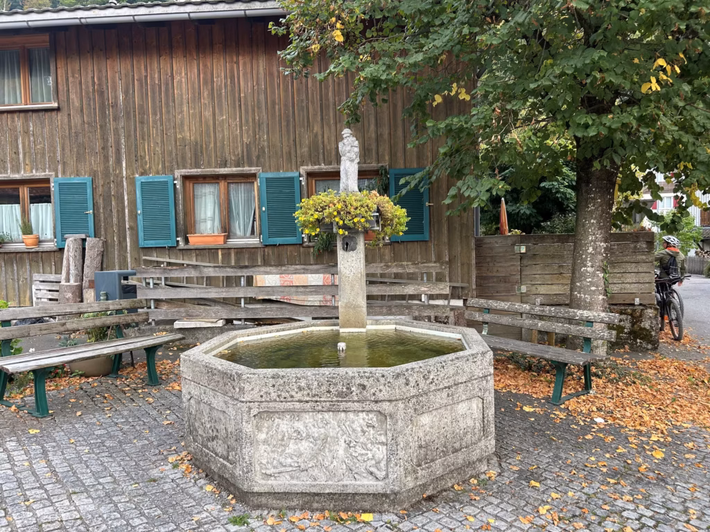 Auner Brunnen, September 2026
